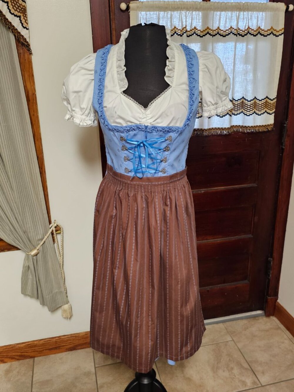 Wenger Blue German Folk Bavarian Dirndl Dress Fest Oktoberfest Size EU 40 / US 8 - Picture 6 of 11
